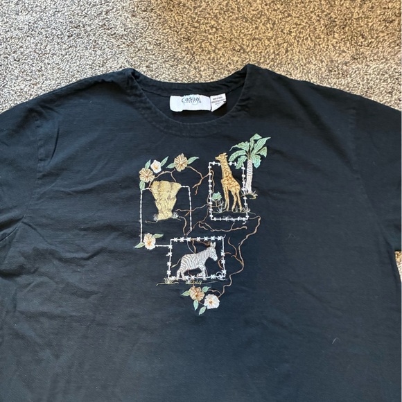 3/$15 Black Graphic T-Shirt - Picture 2 of 3